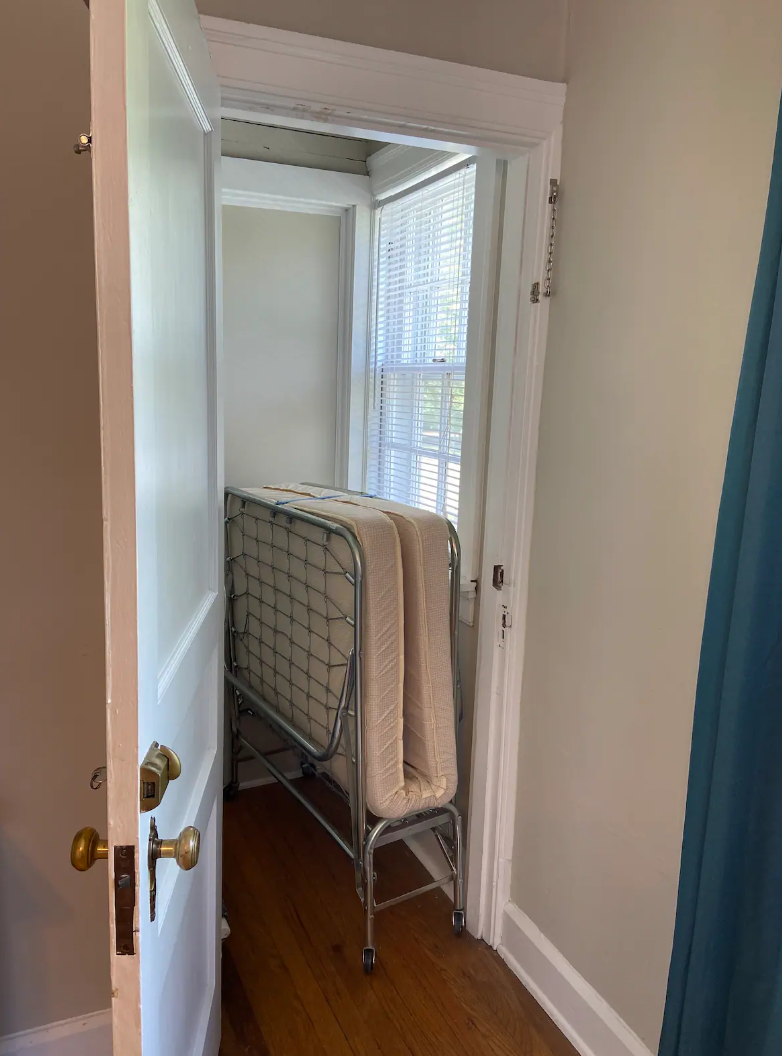 Manor on Main Unit B (with Porch)